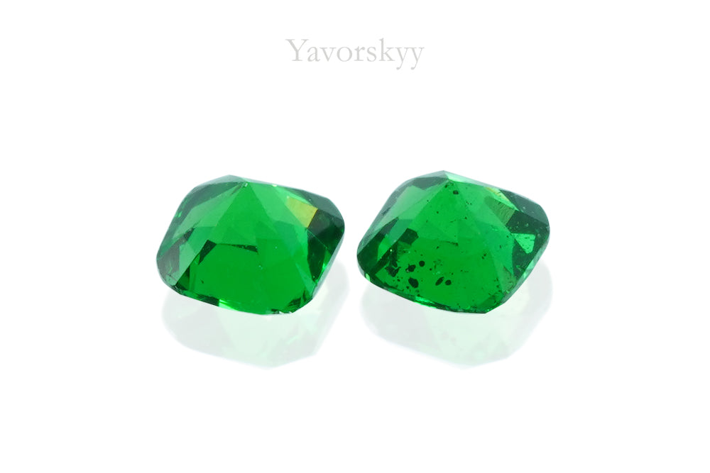 Tsavorite 0.19 ct / 2 pcs