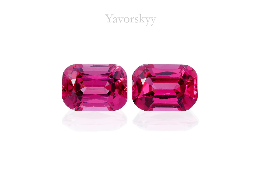 Pinkish-red Spinel 0.31 ct / 2 pcs