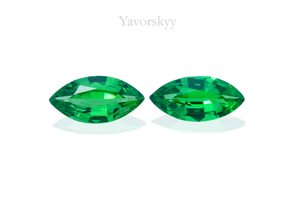 Tsavorite 0.35 ct / 2 pcs