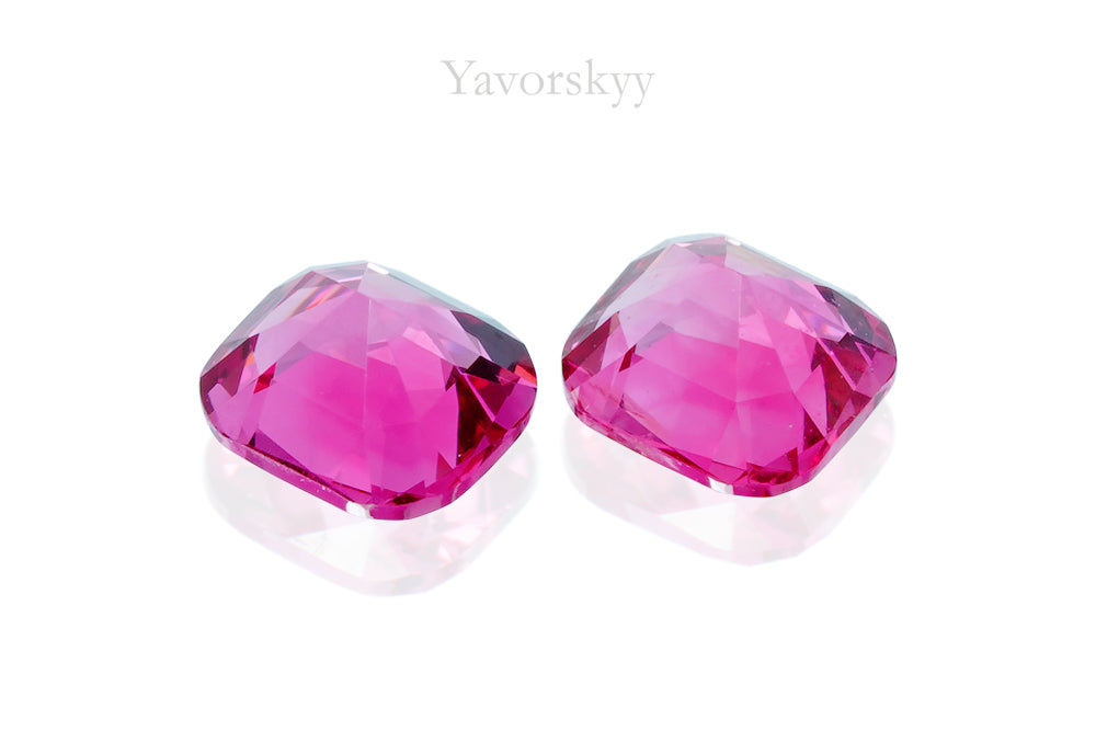 Red Spinel 0.37 ct / 2 pcs