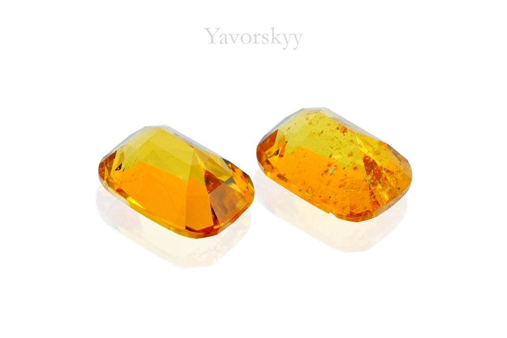 Clinohumite 0.57 ct / 2 pcs