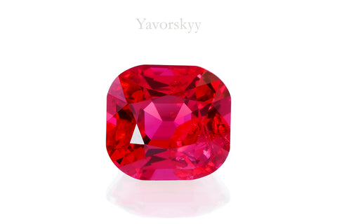 Pinkish-red Spinel 0.98 ct / 2 pcs
