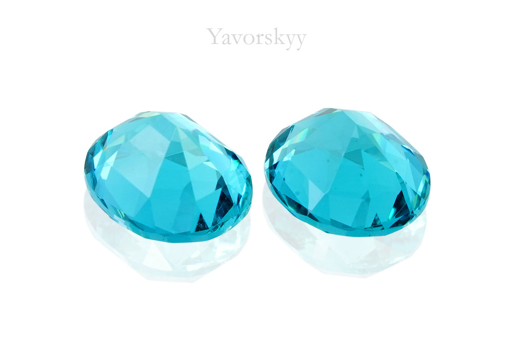 Photo of bottom view of tourmaline 1.67 cts matched pair