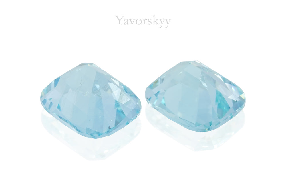Photo of bottom view of aquamarine 1.73 carats matched pair