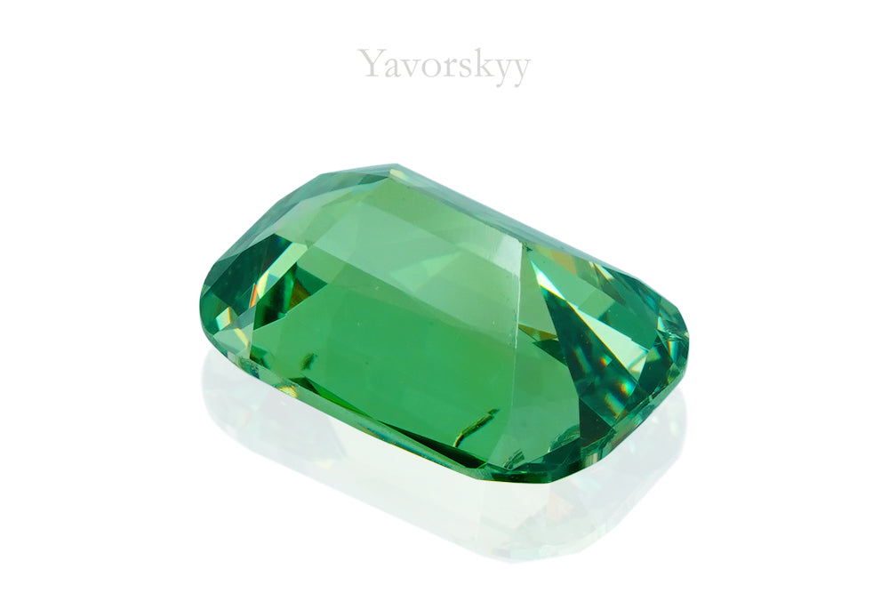 Demantoid 2.26 cts back side photo