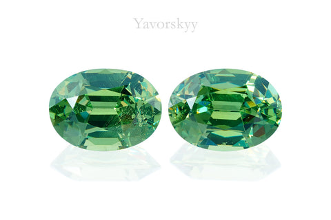 Demantoid 2.37 cts / 2 pcs