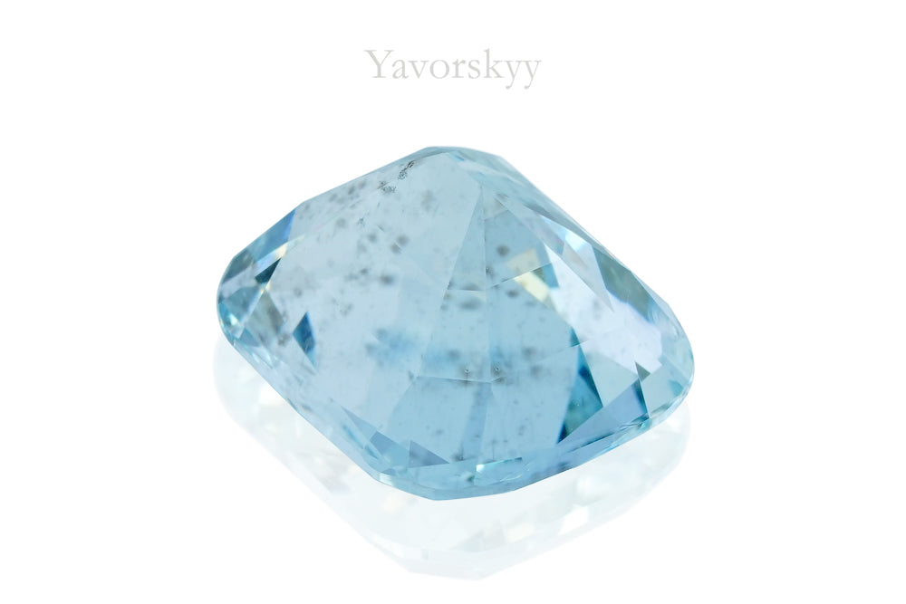 The photo of cushion shape aquamarine 2.78 cts