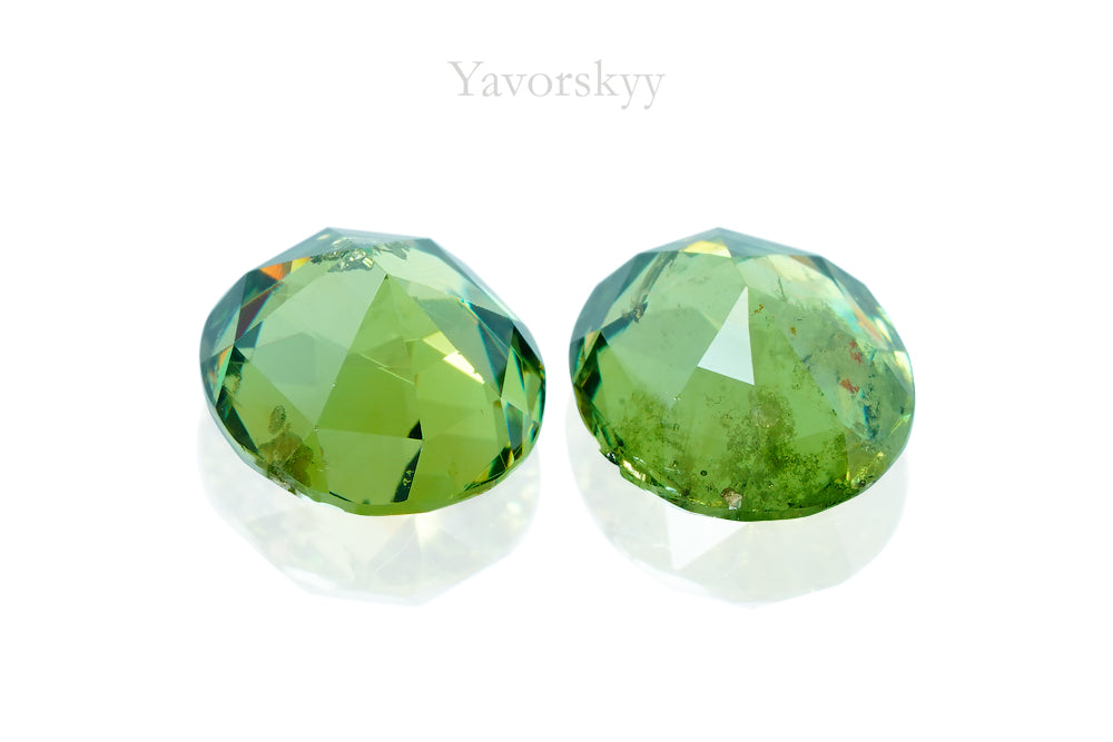 Demantoid 2.87 cts / 2 pcs