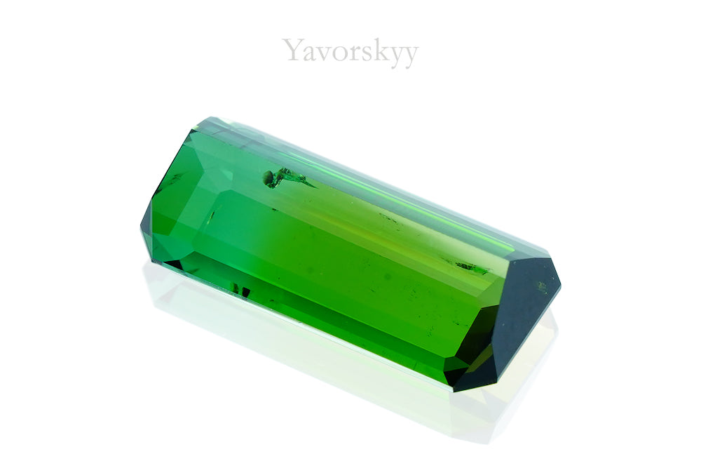 Photo of a pretty green tourmaline 3.88 cts