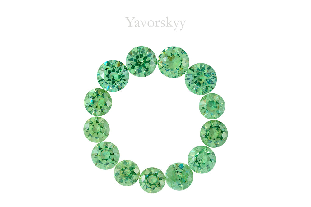 Demantoid 4.55 cts / 13 pcs