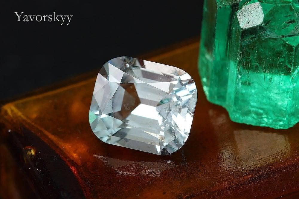 Image of aquamarine 2.78 carats top view