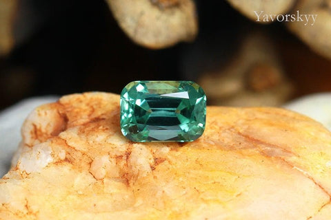 Natural green tourmaline 0.39 carat