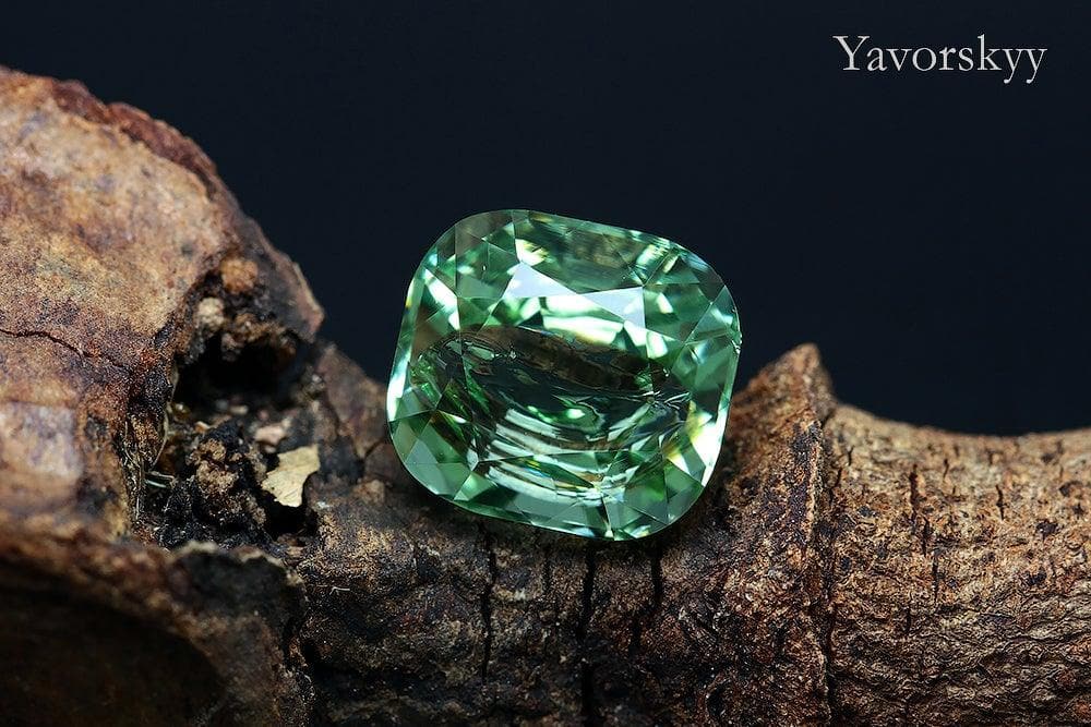 Natural green tourmaline 6.11 carats