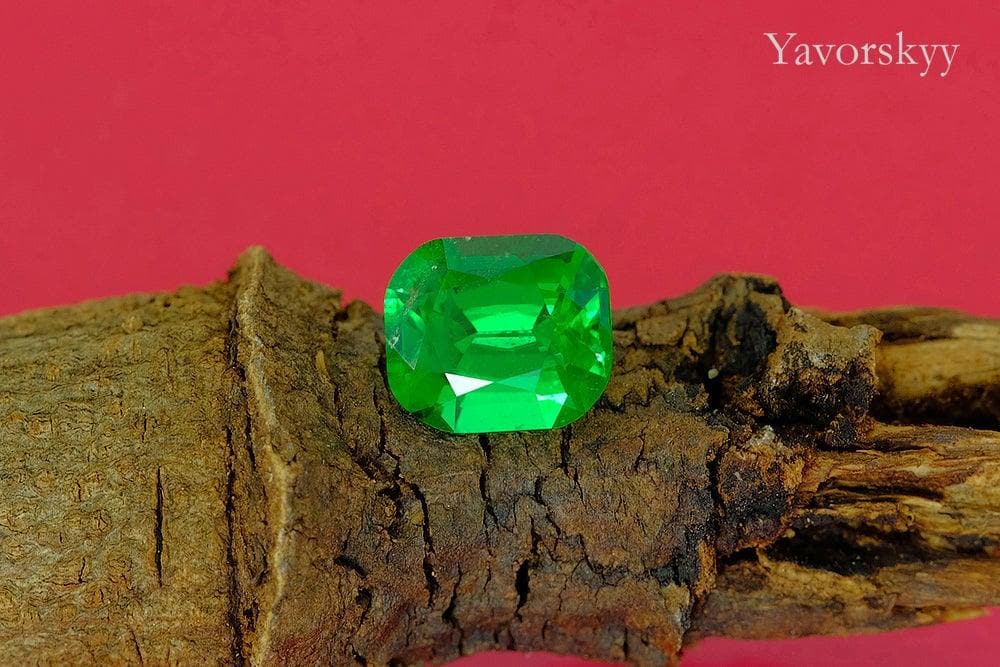 Tsavorite 1.78 cts - Yavorskyy