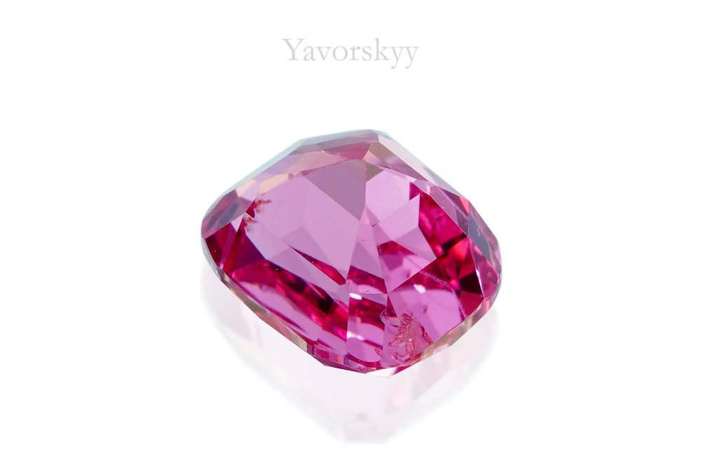 Photo of pink spinel 1.04 ct bottom view