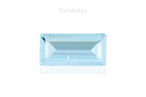 A front view photo of 1.56 ct aquamarine