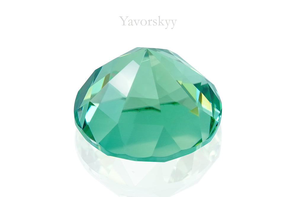 Photo of green tourmaline 4.13 cts bottom view
