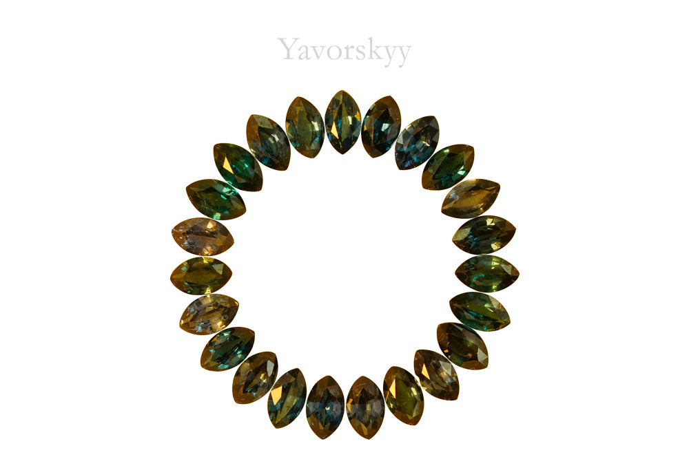 Color-change Garnet 4.49 cts / 23 pcs