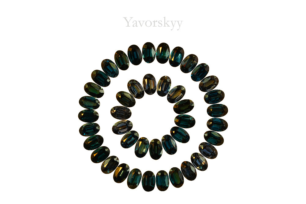 Color-change Garnet 9.75 cts / 43 pcs