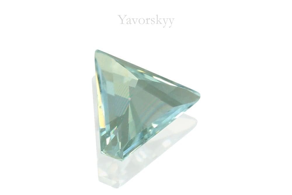 Photo of bottom view of aquamarine 0.30 ct