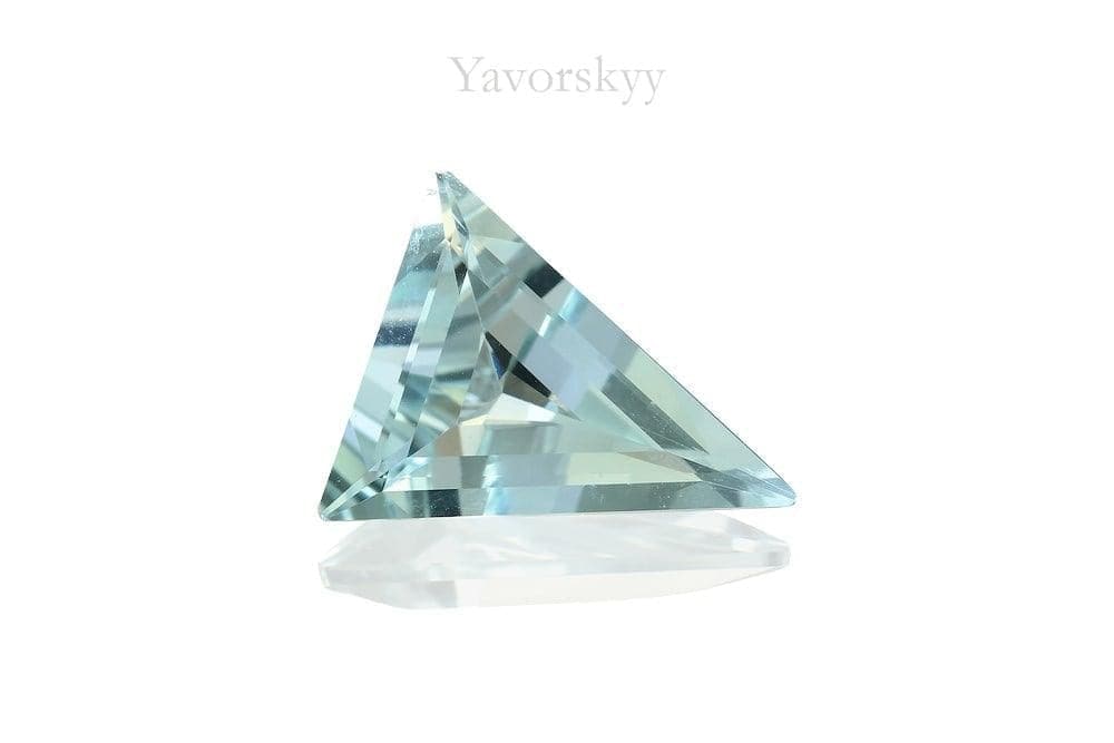 A picture of Blue Aquamarine 0.56ct top view