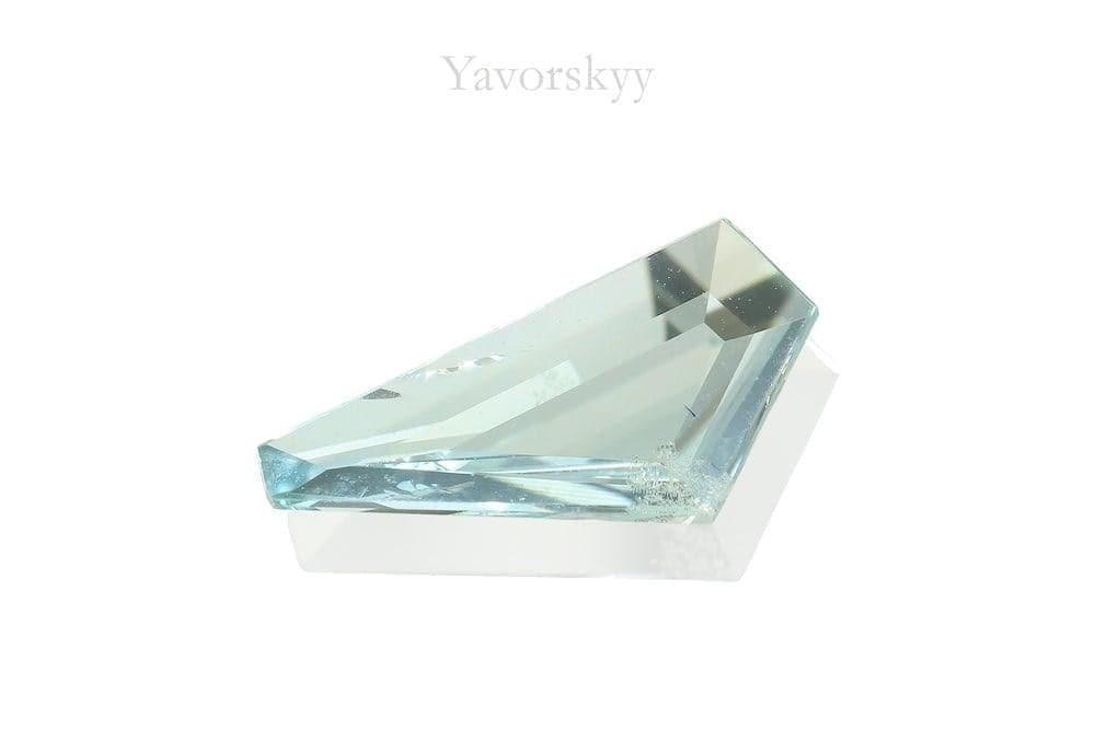 Aquamarine 0.78 carat front view picture