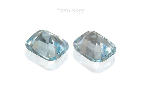 Photo of bottom view of aquamarine 1.03 carats matched pair