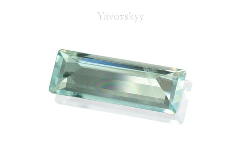 Photo of bottom view of 1.08 cts aquamarine