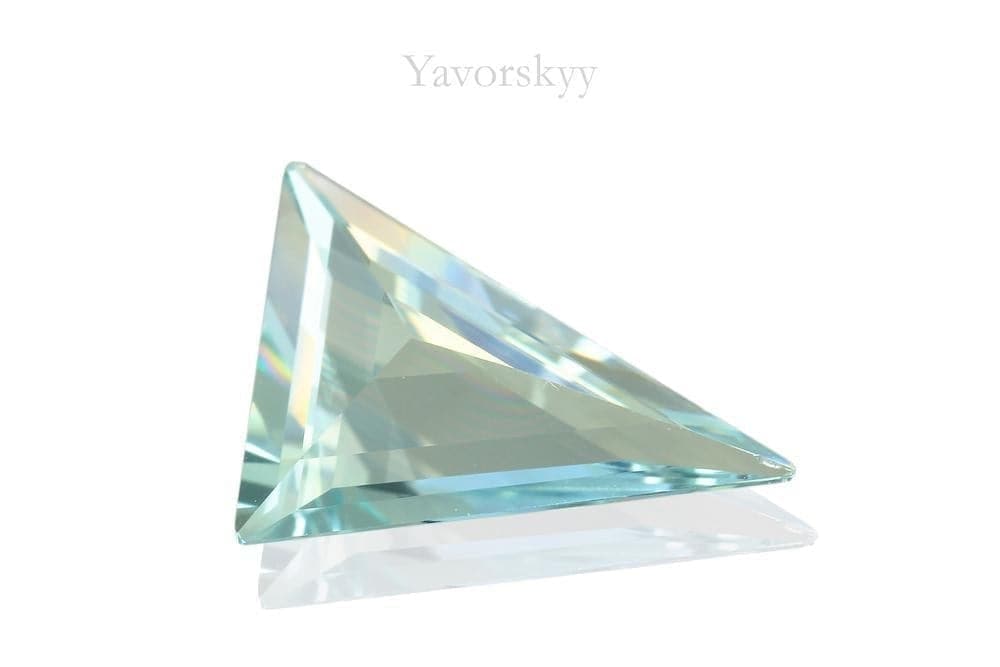 Photo of bottom view of aquamarine 1.24 cts