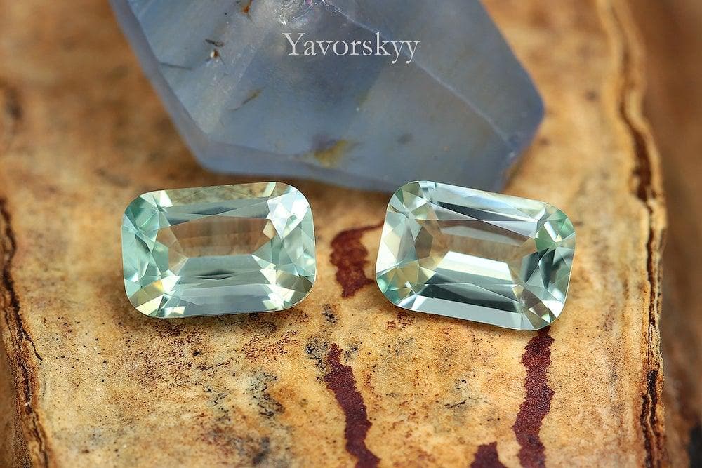 Natural  aquamarine 1.65 carats pair
