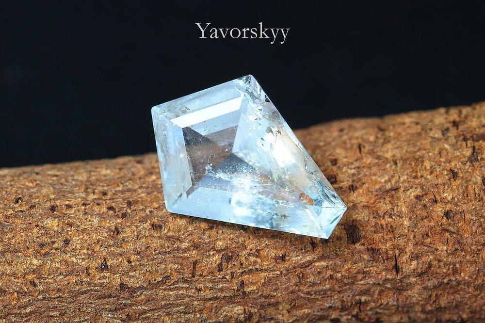 Top view photo of aquamarine 1.67 cts