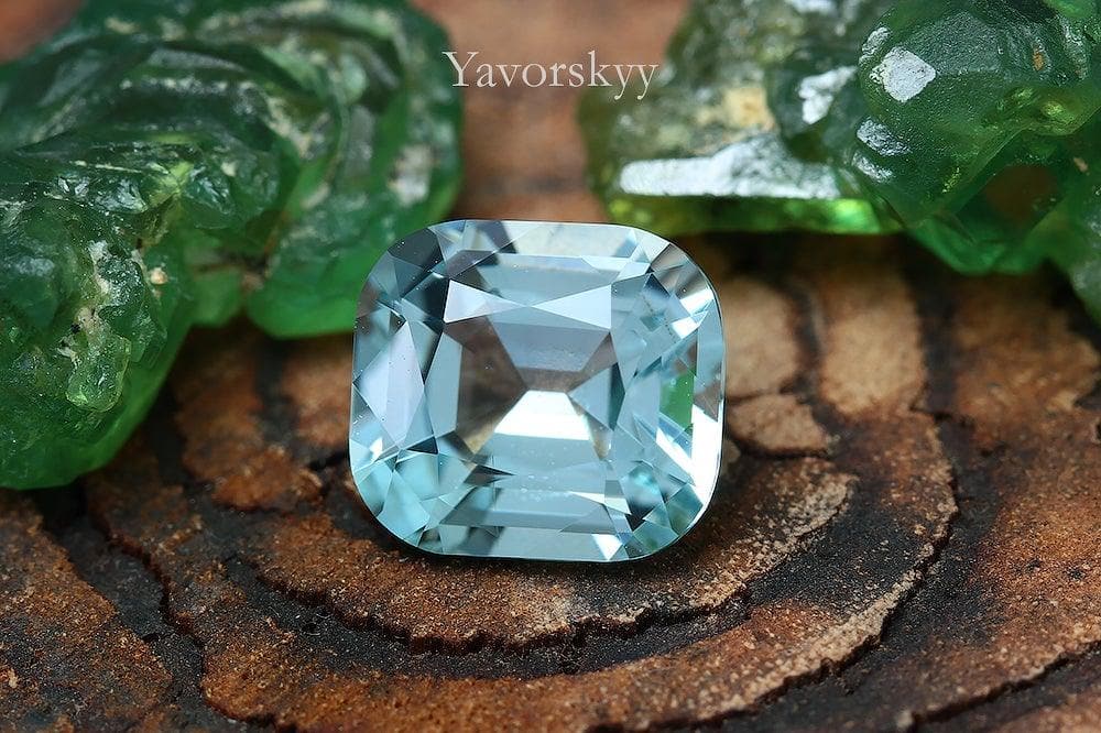 Top view photo of aquamarine 1.82 cts
