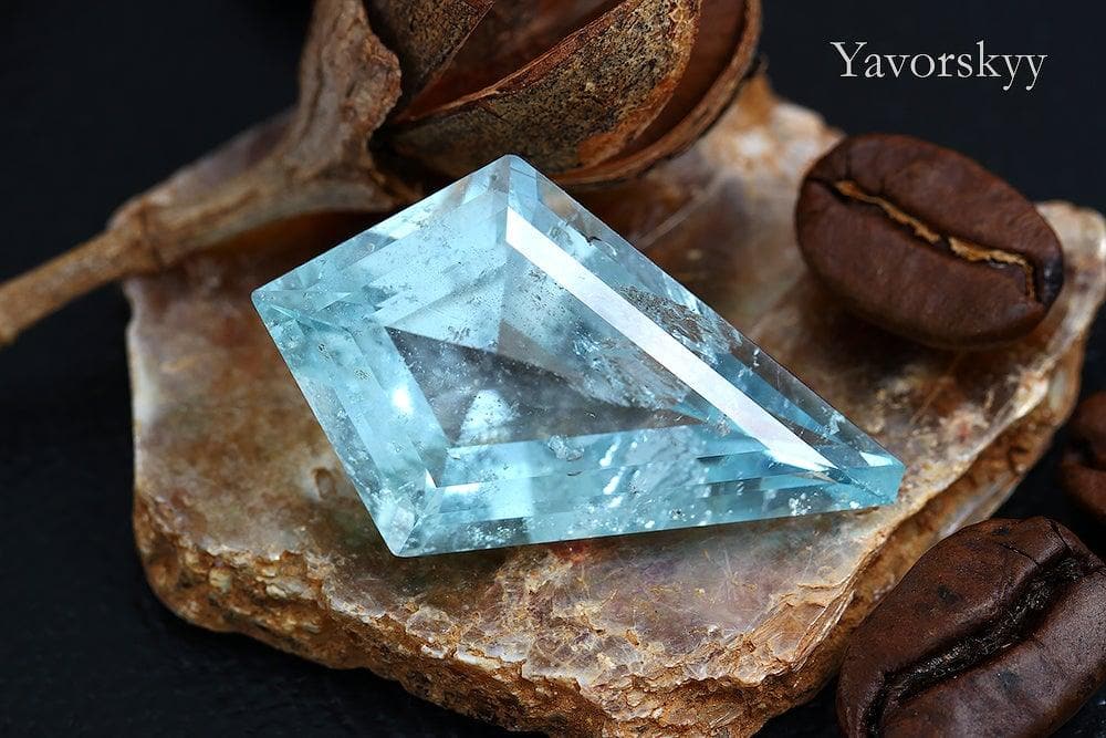 A image of 15.57 ct aquamarine
