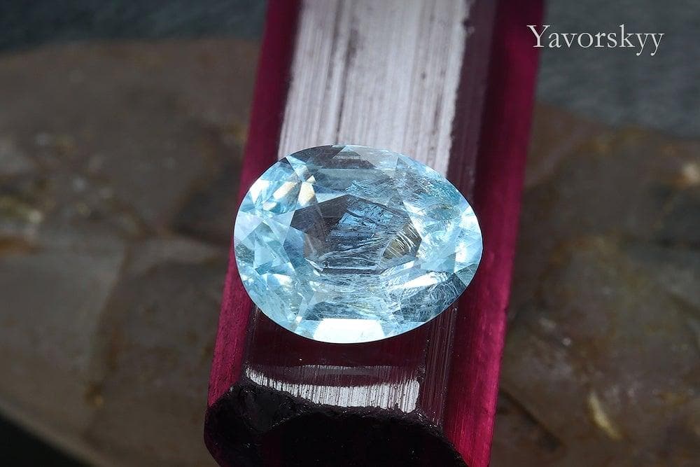 2.28 carats aquamarine pear shape photo