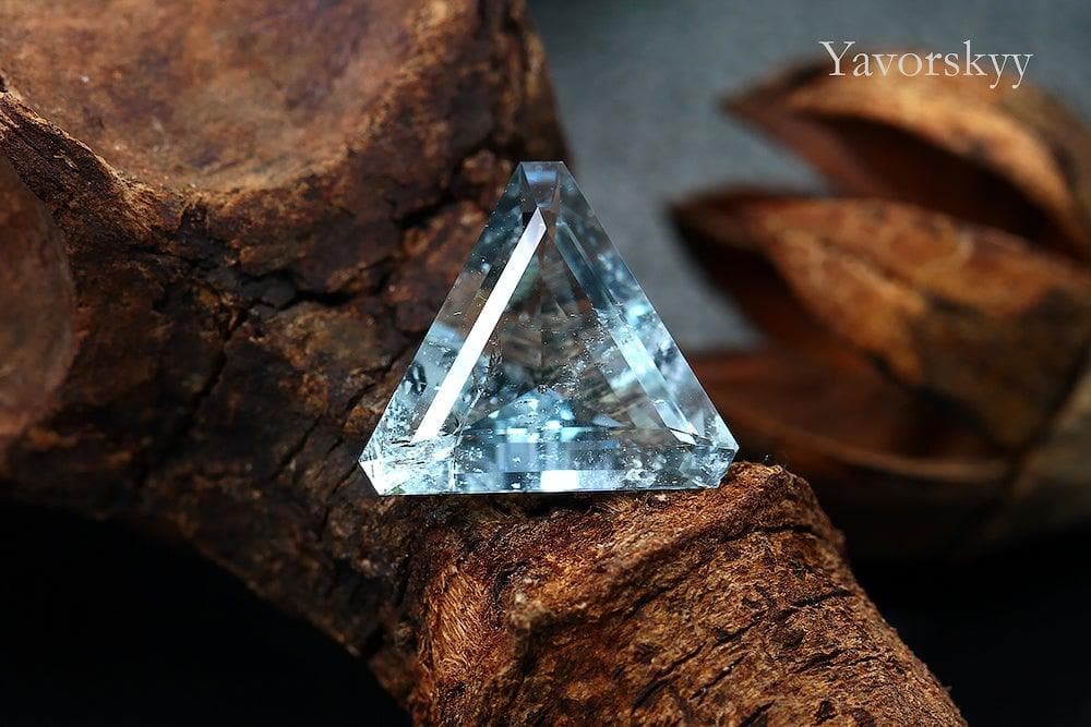 Top view photo of aquamarine 2.63 cts
