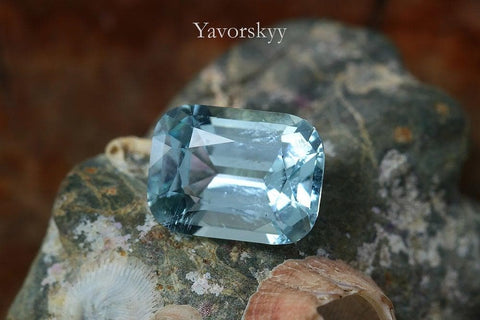 Aquamarine value per carat 24