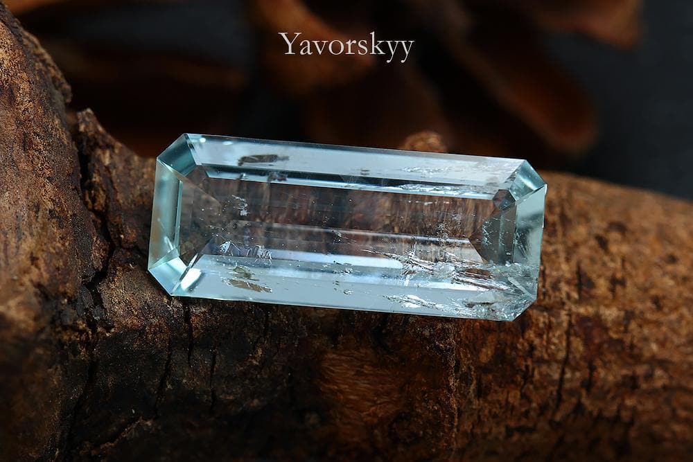 Top view photo of  aquamarine 3.26 cts