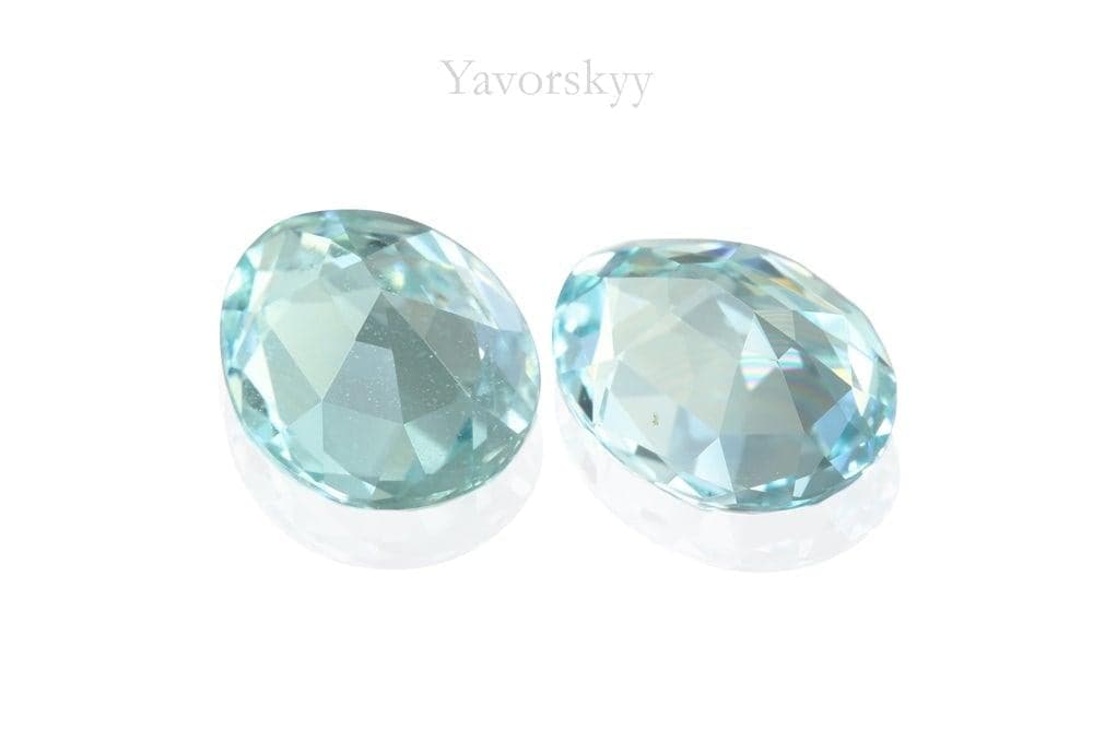 Aquamarine 4.54 cts / 2 pcs bottom view