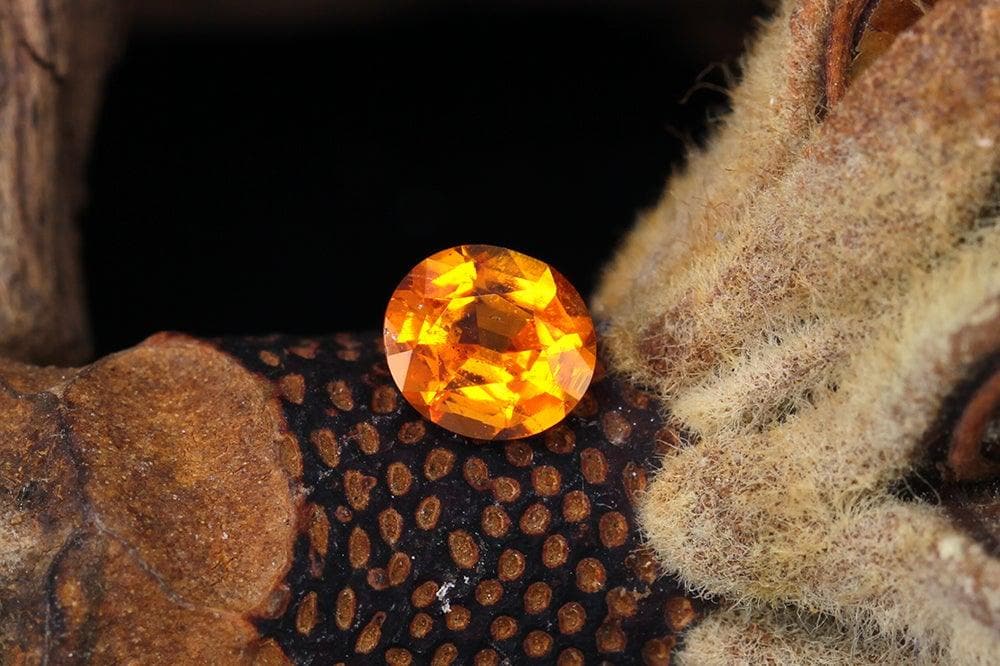 Clinohumite gemstone