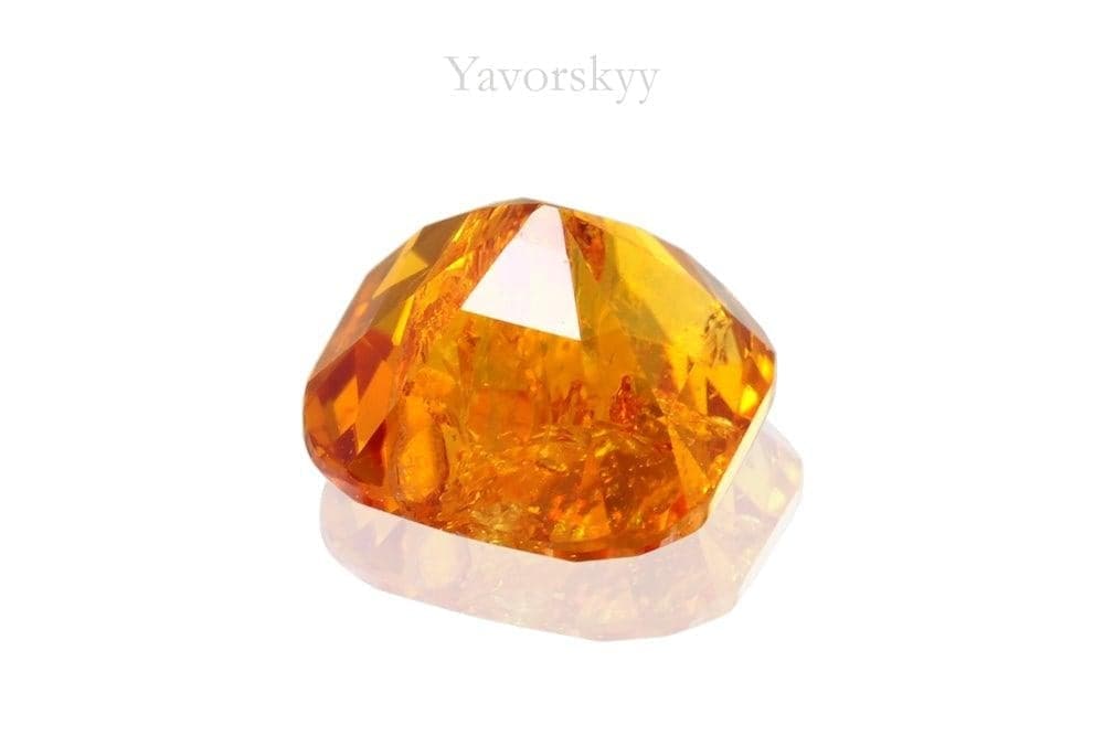 Clinohumite 0.62 carat bottom view photo