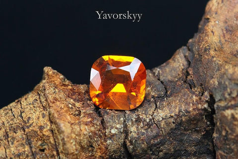 Top view photo of clinohumite 0.76 carat