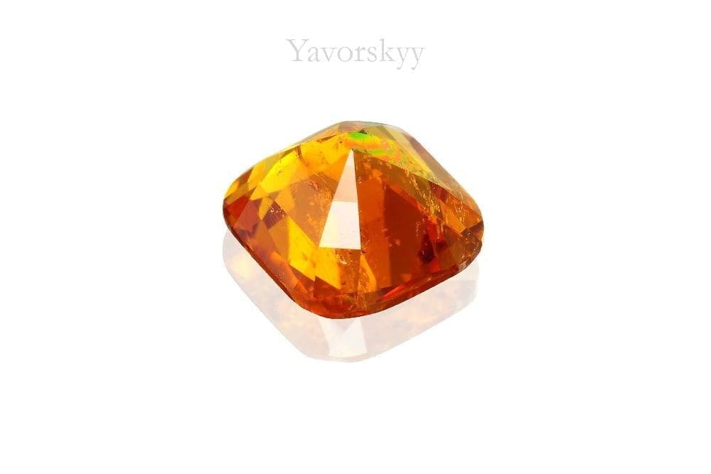 Picture of a pretty clinohumite 0.89 ct