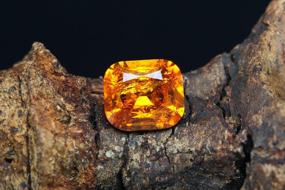 Natural clinohumite 0.89 ct