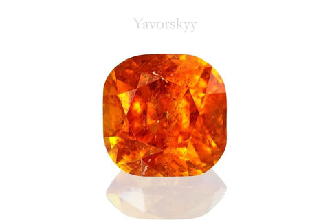 Clinohumite cushion shape 1.8 cts top view picture
