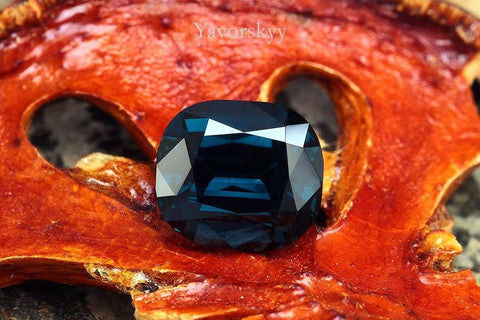 Color-change Garnet 6.04 cts - Yavorskyy