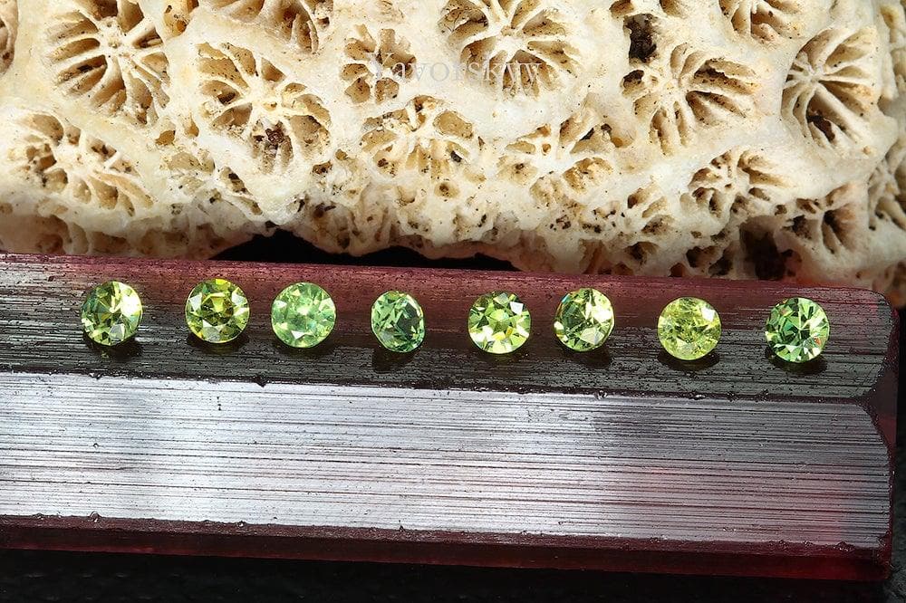 Natural demantoid