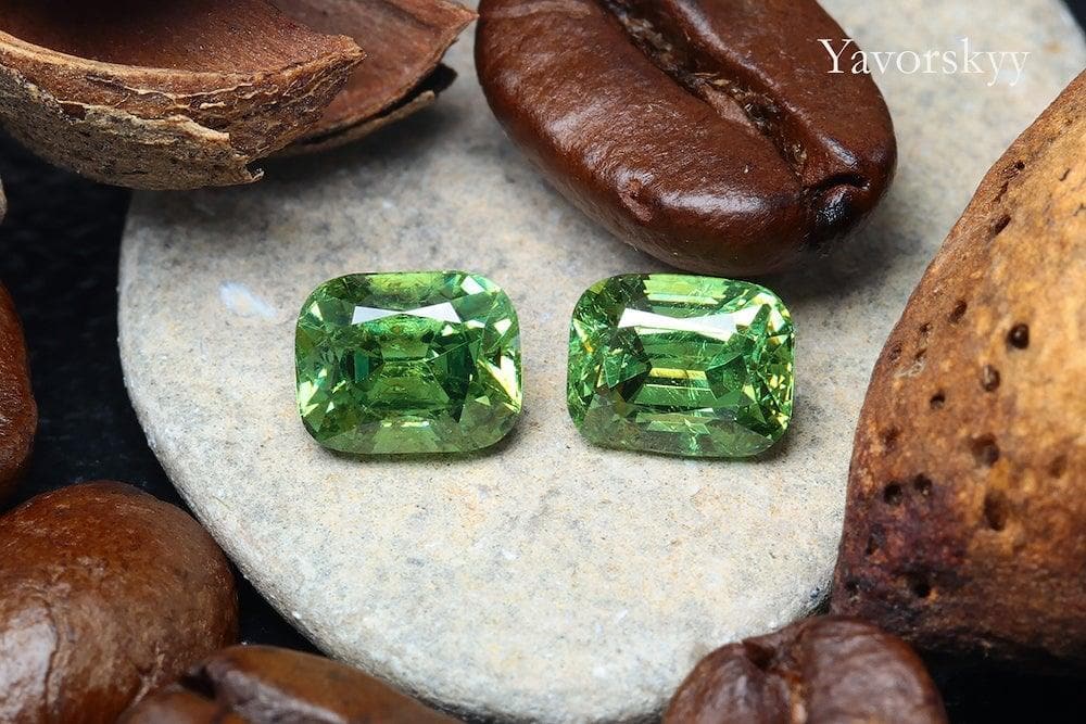 Photo of top view of demantoid 1.82 cts pair