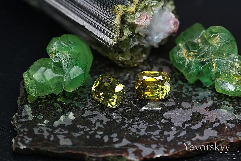 Match pair of demantoid cushion 2.4 carats back side image