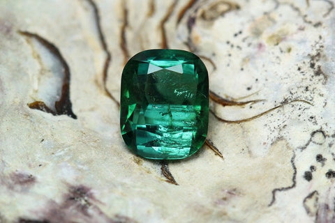 Green tourmaline stone