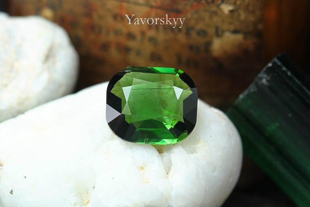 Natural green tourmaline 1.00 carat